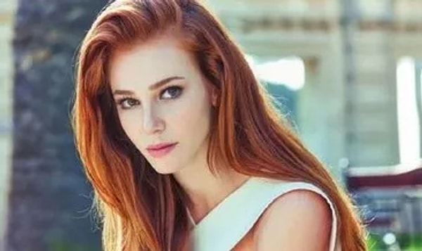 Elçin Sangu ve sevgilisi Yunus Özdiken, fenomen Ceren Yılmaz’dan şikâyetçi oldu.