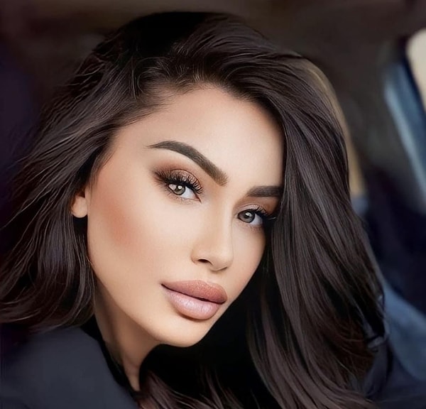 12. "Bu kadar photoshop'a ne gerek vardı?"