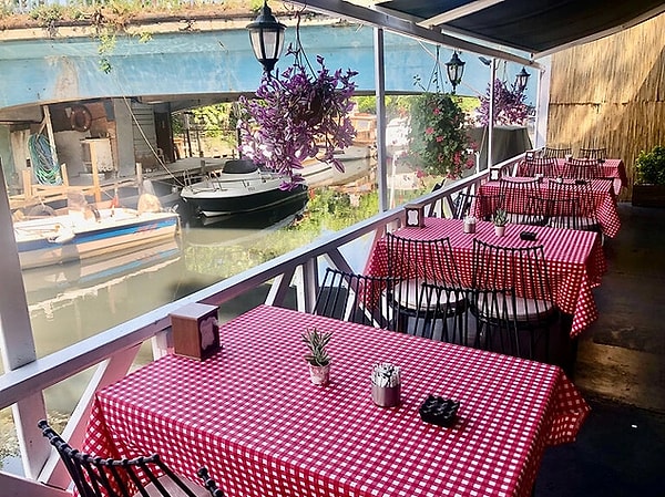11. Göksu Mahal Cafe