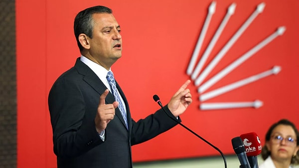 "Hz. Muhammed peygamber katındadır, melek değildir"