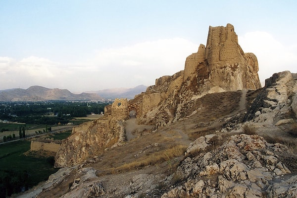 Why should Hosap Castle be in your Van Travel Guide?
