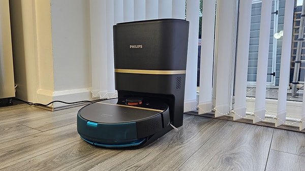 Philips 7000 Serisi Robot