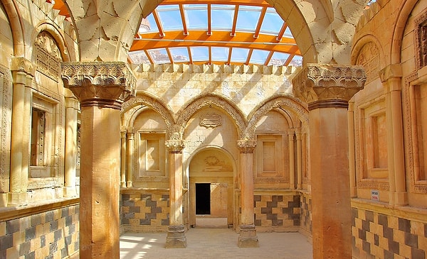 Reasons to Visit Ishak Pasha Palace