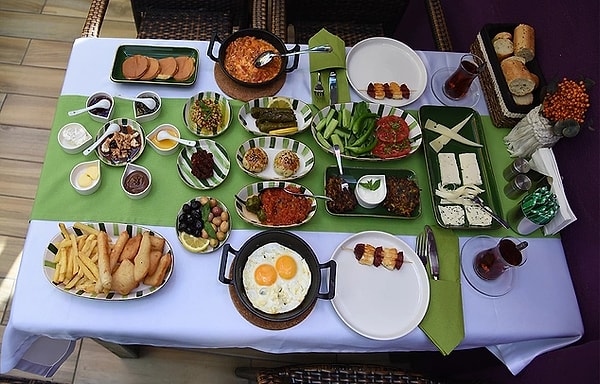 8. Sabina'nın Kahvaltı Bahçesi