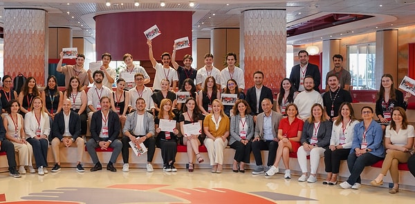Akbank Gençlik Akademisi, gençlerle birlikte büyümeye devam ediyor.