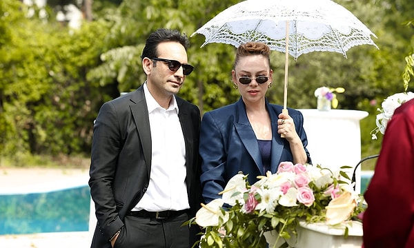 Show TV'nin sevilen dizisi Bahar, yeni sezon onayı alan diziler arasında yer aldı.