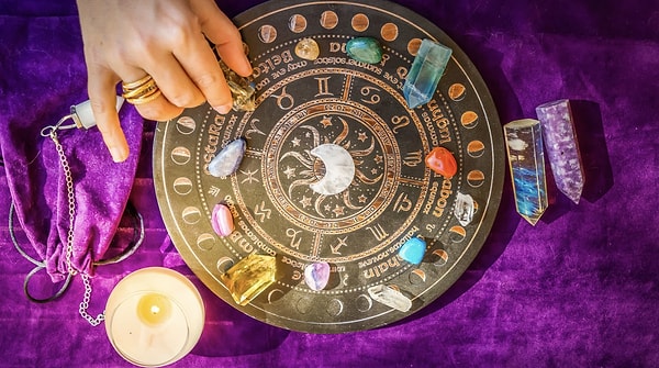 🔮 İç Diyalog: En Sessiz Savaş Alanı