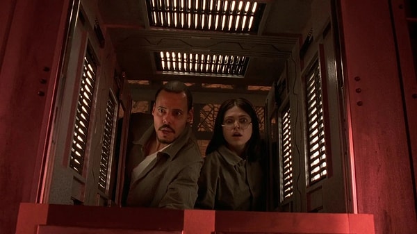 4. Cube (1997)