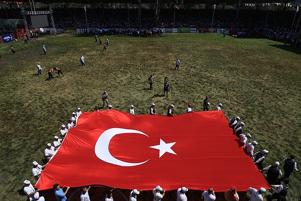 Son iki yılın başpehlivanı bu kez erken elendi.