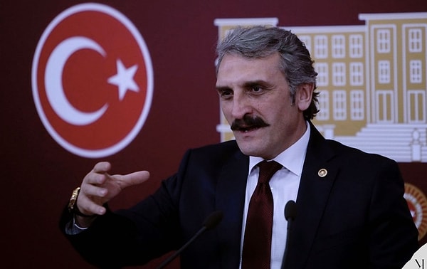 El miembro del AKP Ahmet Hamdi Çamlı es uno de los nombres que frecuentemente aparecen en los titulares con sus polémicas declaraciones.