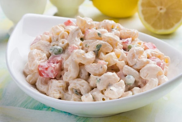 8. Makarna Salatası