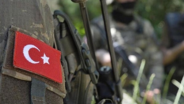 Milliyet Gazetesi Genel Yayın Yönetmeni Özay Şendir'in edindiği bilgilere göre; şehit olan 12 asker dışında 7 askerimiz de yoğun bakımda!
