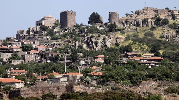 Where to Stay in the Ancient City of Assos?