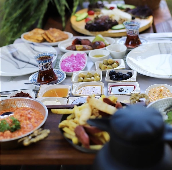 1. Aşk-ı Hayat Ataköy