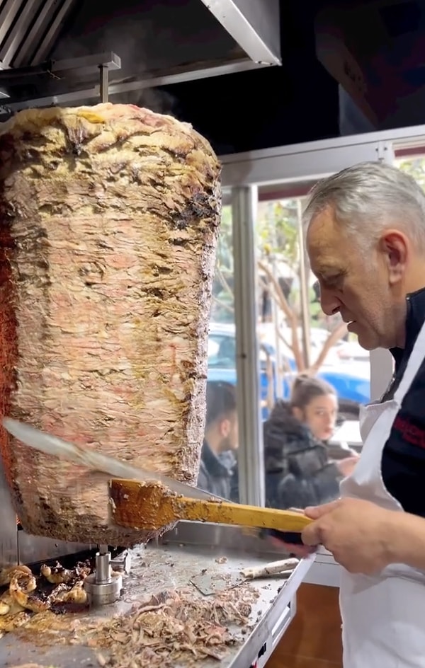 4. Sürmene Döner - Küçükçekmece