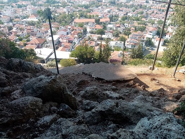 Getting to the Amyntas Rock Tomb