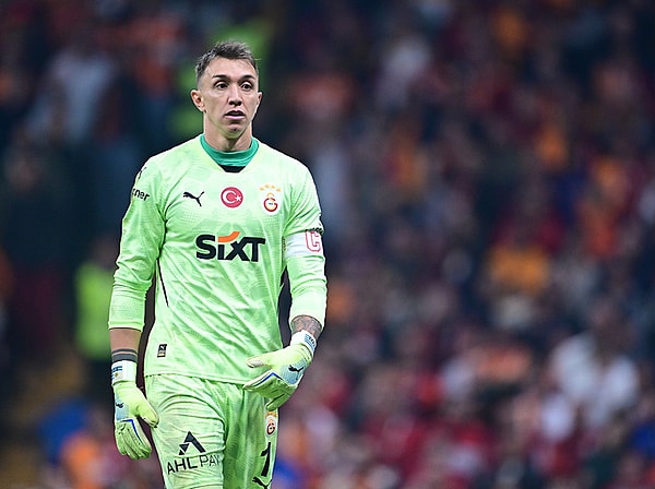 Galatasaray halen onun yerini dolduramadı.