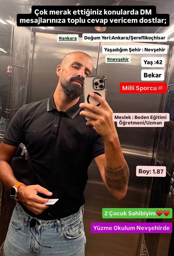 Hakkında merak edilenlere genel bir yanıt verdiğini belirten Volkan, yaşı, memleketi, medeni durumu ve daha pek çok kişisel bilgisini paylaştı.