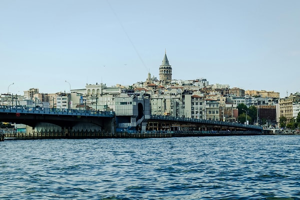 Places to Discover and Activities to Do Around Galata Bridge
