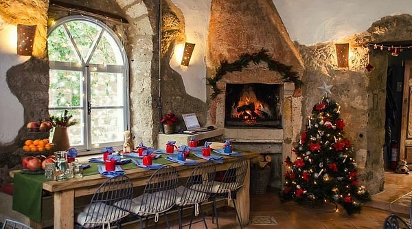 7. Eflatun Alaçatı