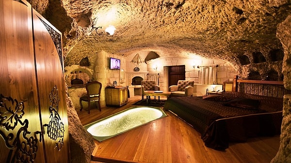10. Harman Cave Hotel