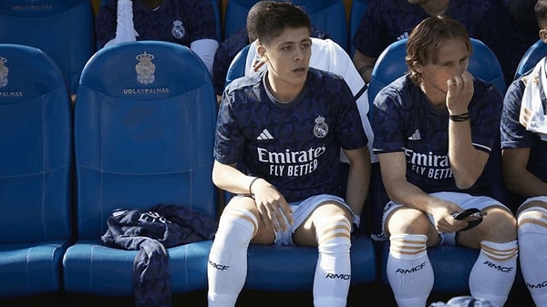 Arda'yla Modric'in ilişkisi ise hep farklı oldu. İki futbolcunun Modric ayrılırken vedaları da hayli dikkat çekti.