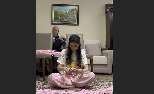 Dedelerle torunlar arasında kurulan bağ, hayatta nadir rastlanan saf ve karşılıksız sevgilerden biridir.