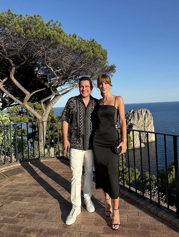 Now, the photo of her in a black dress from her Italian vacation has stirred up gossip once again!