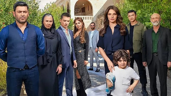 İlk sezon bir türlü kavuşamayan aşıklar, ortaya çıkan sırlar derken ikinci sezon epey merak uyandırmıştı.