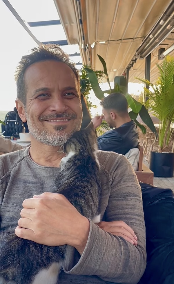 + Hocam, tekamül etmek için gönderildiğimiz, her şeyin bir başlangıcın ve sonunun olduğu bu dünyada röportajımızın da sonuna geldik. Tekamül yolculuğu demişken, bu yolculuğa dair okuyucularımıza neler söylemek istersiniz?