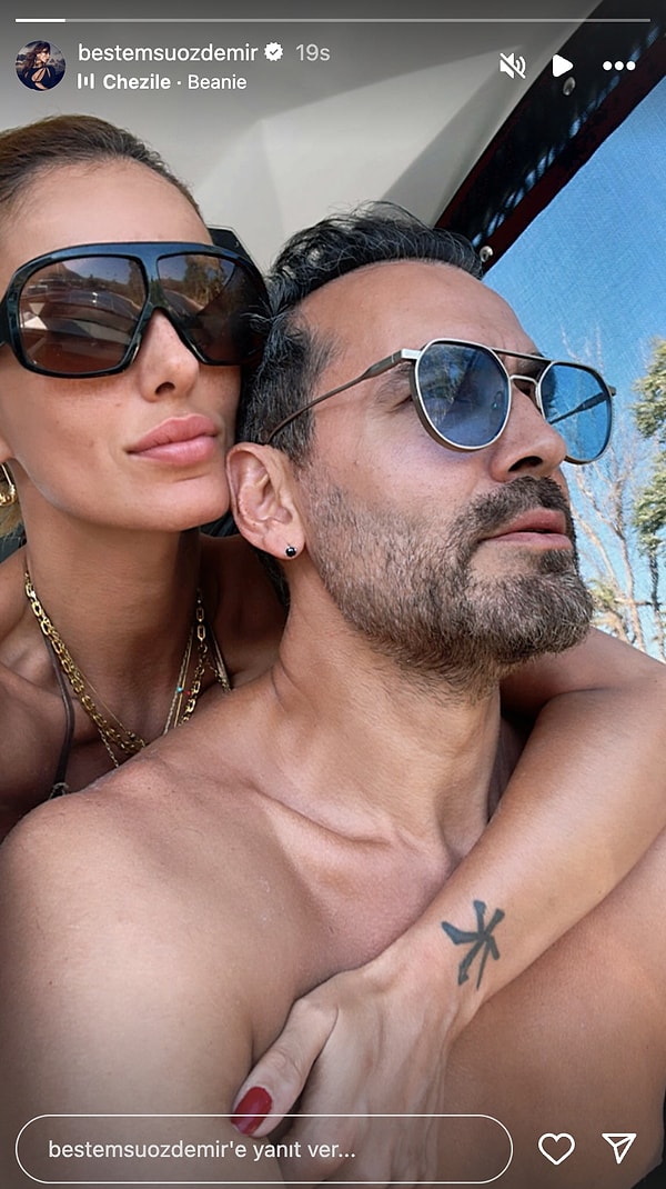Sosyal medyada aktif kullanan Bestemsu Özdemir, yeni sevgilisiyle olan karelerini Instagram’da ilk kez yayınlayarak aşkını ilan etmiş oldu.
