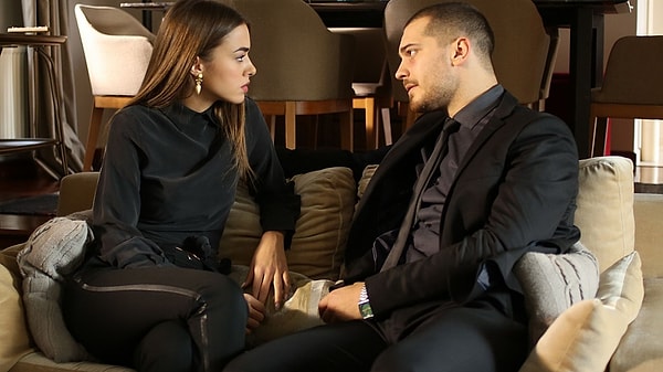 Sizin ilişkiniz Sarp ve Melek'e benziyor!