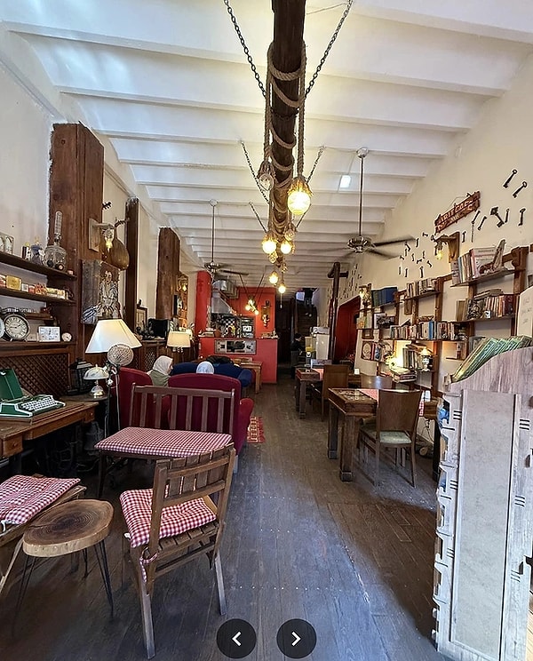 8. Kirit Cafe