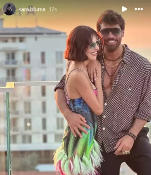 Can Yaman İtalya’daki Global Series Festival 2025’te DJ Sara Bluma ile el ele kırmızı halıya çıkmış ve aşkını kameralar karşısında duyurmuştu.