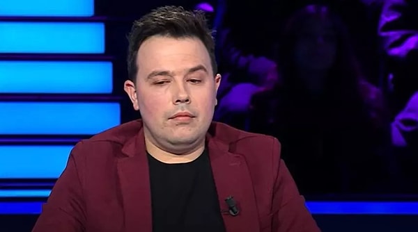 Oktay Kaynarca'nın sunuculuğunu üstlendiği Kim Milyoner Olmak İster'in son bölümünde bir sosyal medya fenomeni yarıştı.