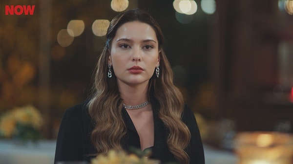 Birsen Altuntaş, Hudutsuz Sevda'nın kötü karakteri Didem'i nefis bir performansla canlandıran Elçin Zehra İrem'in "Sevdiğim Sensin" dizisiyle anlaştığını duyurdu.