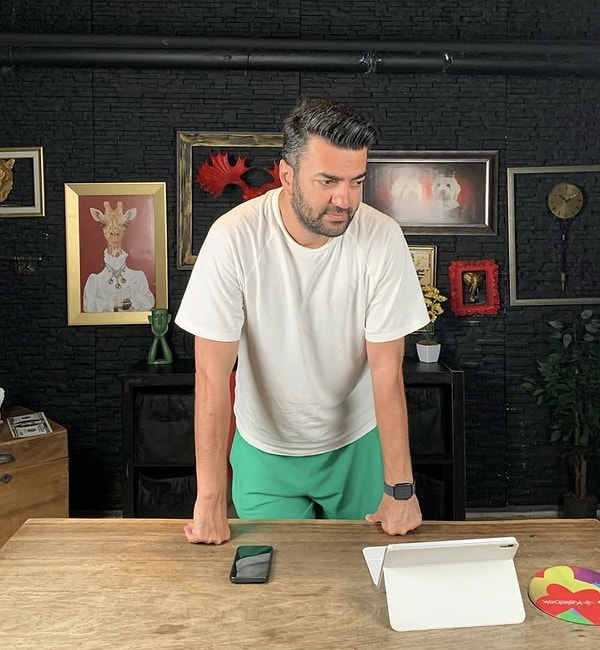 + Sosyal medya ve YouTube gibi mecraların, futbol yayıncılığının doğasını nasıl değiştirdiğini düşünüyorsunuz?