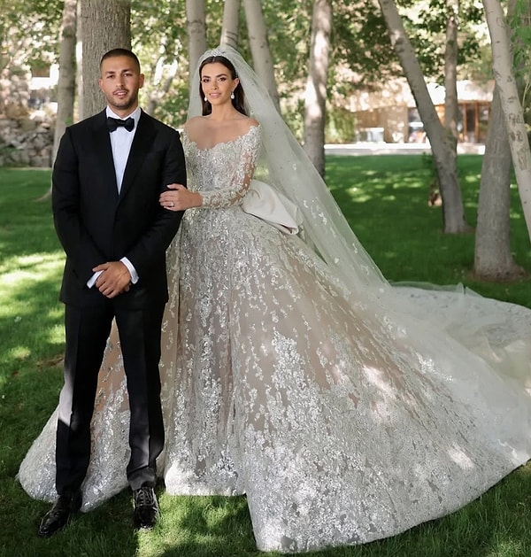 Dünyaca ünlü moda tasarımcısı Elie Saab'ın oğlu Celio Saab, Ürdünlü iş insanı Zein Qutami ile Lübnan'ın Bkerki Kilisesi'nde gerçekleşen görkemli bir törenle evlendi.