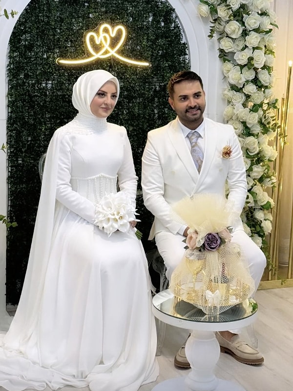 Ekranların en titiz, en enerjik, en renkli yüzlerinden Kadir Ezildi'yi artık birçoğunuz tanıyordur.