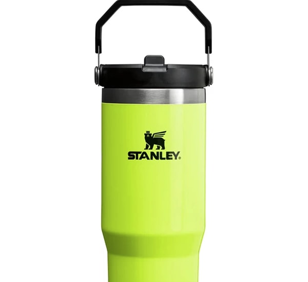 Hepsiburada’da indirime giren Stanley The IceFlow Pipetli Termos Bardak 0.89 L, soğuk içeceklerde uzunca süre serinlik arayanlar için müthiş bir fırsat!