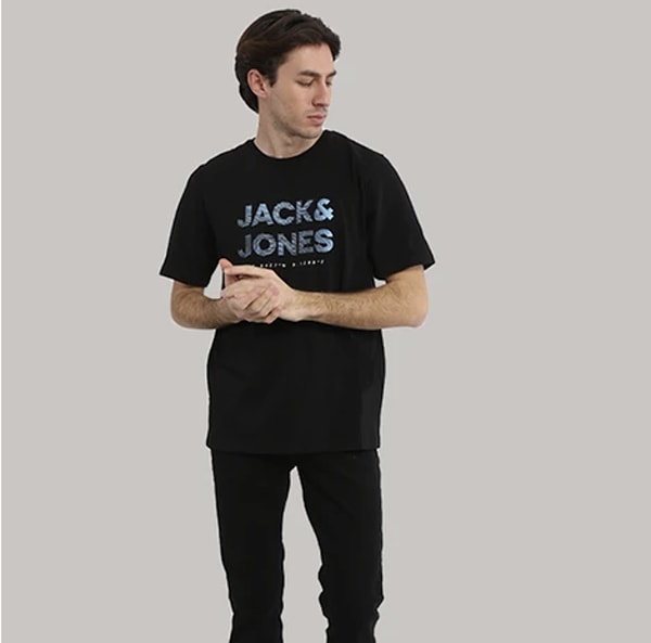 Hepsiburada'da indirime giren Jack & Jones Klasik Logo Baskılı Tişört - Year, günlük kombinleriniz için şık ve rahat bir seçenek!