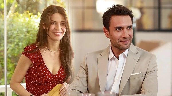 Bugün ise NOW sitesinin yayın akışında Çift Kişilik Oda’nın yeni bölümüne yer verildiği görüldü.