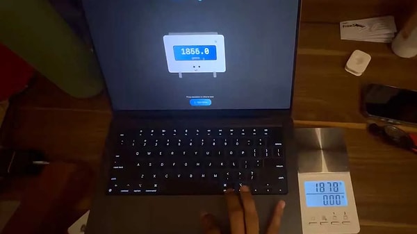 MacBook'unuzun trackpad'ini (izleme panelini), bir tartı gibi kullanmanız mümkün!