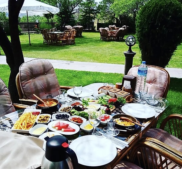 4. Çınarlı Cafe Restaurant