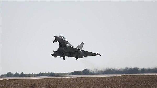 Türkiye’nin hava gücüne katı sağlayaca olan Eurofighter Typhoon savaş uçakları için bugün önemli bir gelişme yaşandı.