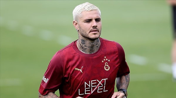 Geçtiğimiz yıl sakatlığıyla Galatasaraylıları üzen Mauro Icardi geri döndü ve takımla yeni sezona hazırlanıyor.