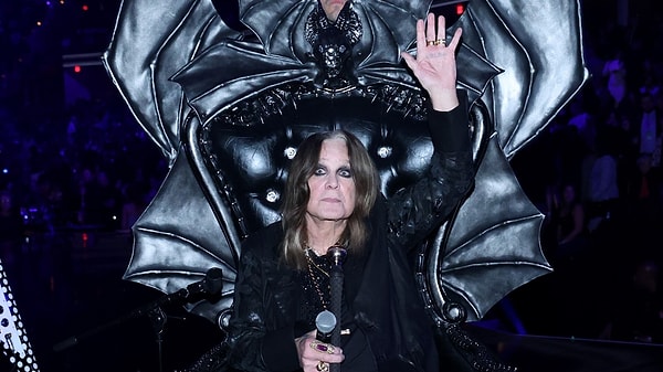 "Karanlık Prens" Ozzy Osbourne hayatını kaybetti.