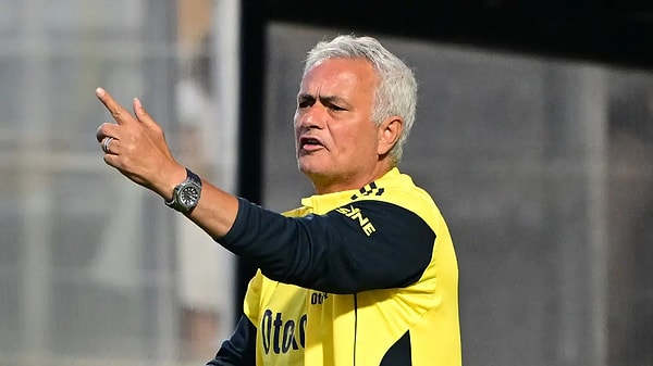 Şampiyonlar Ligi için "bu bir bütçe meselesi" diyen Mourinho, "yine de deneyeceğiz" dedi.