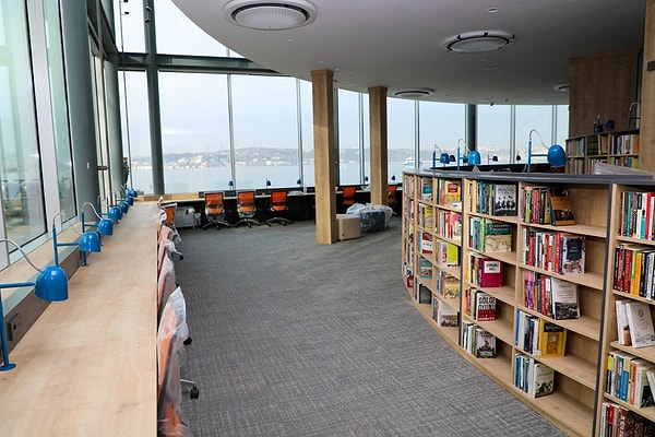 1. Yalı Library