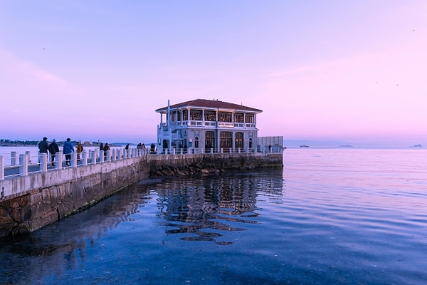 Why are these spots so appealing to photographers?